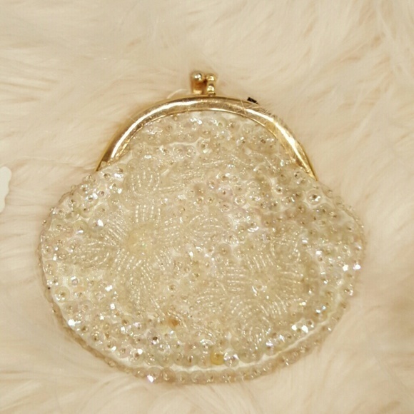VINTAGE HONG KONG‎ CREAM BEADED COIN PURSE - Picture 1 of 3